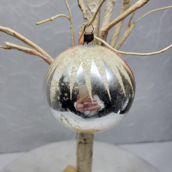 Antique Swan Indent Reflector Ornament 2.5" Red Hand Painted Starburst Poland - Picture 7 of 13